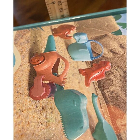 Burgkidz Dinosaur Beach Outdoor Play Set 18 Pieces For Kids Ages 3+ Sand Toys - Picture 13 of 13